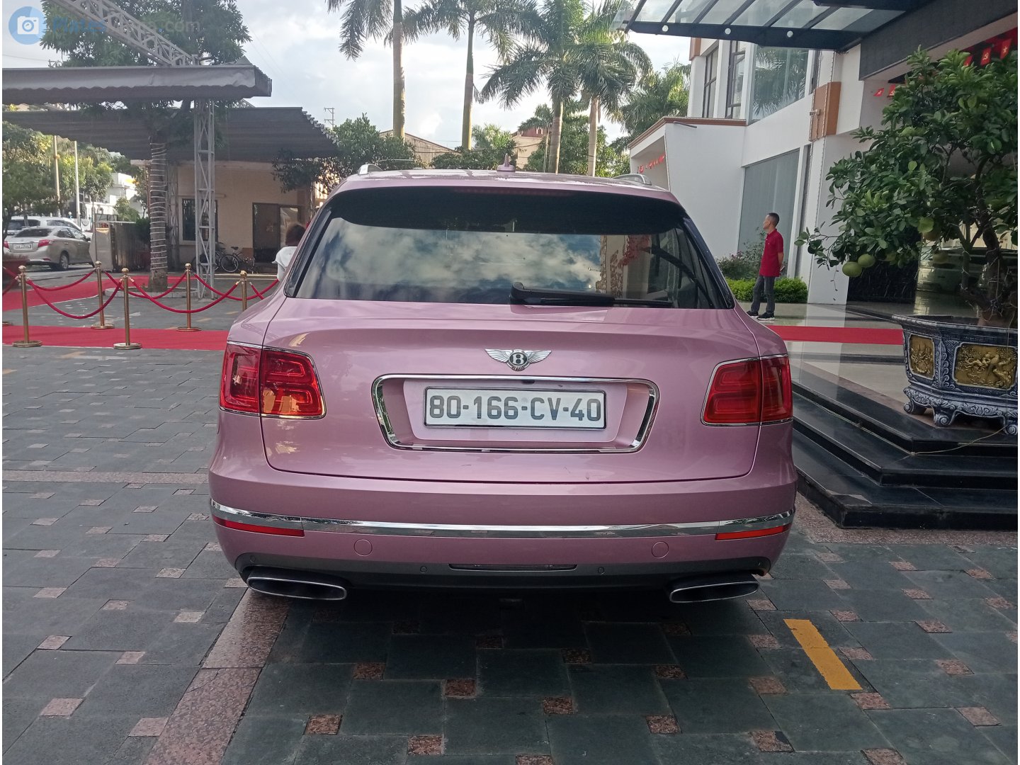 80-166-CV-40, Bentley Bentayga 1st gen (PL71), 2016–2020