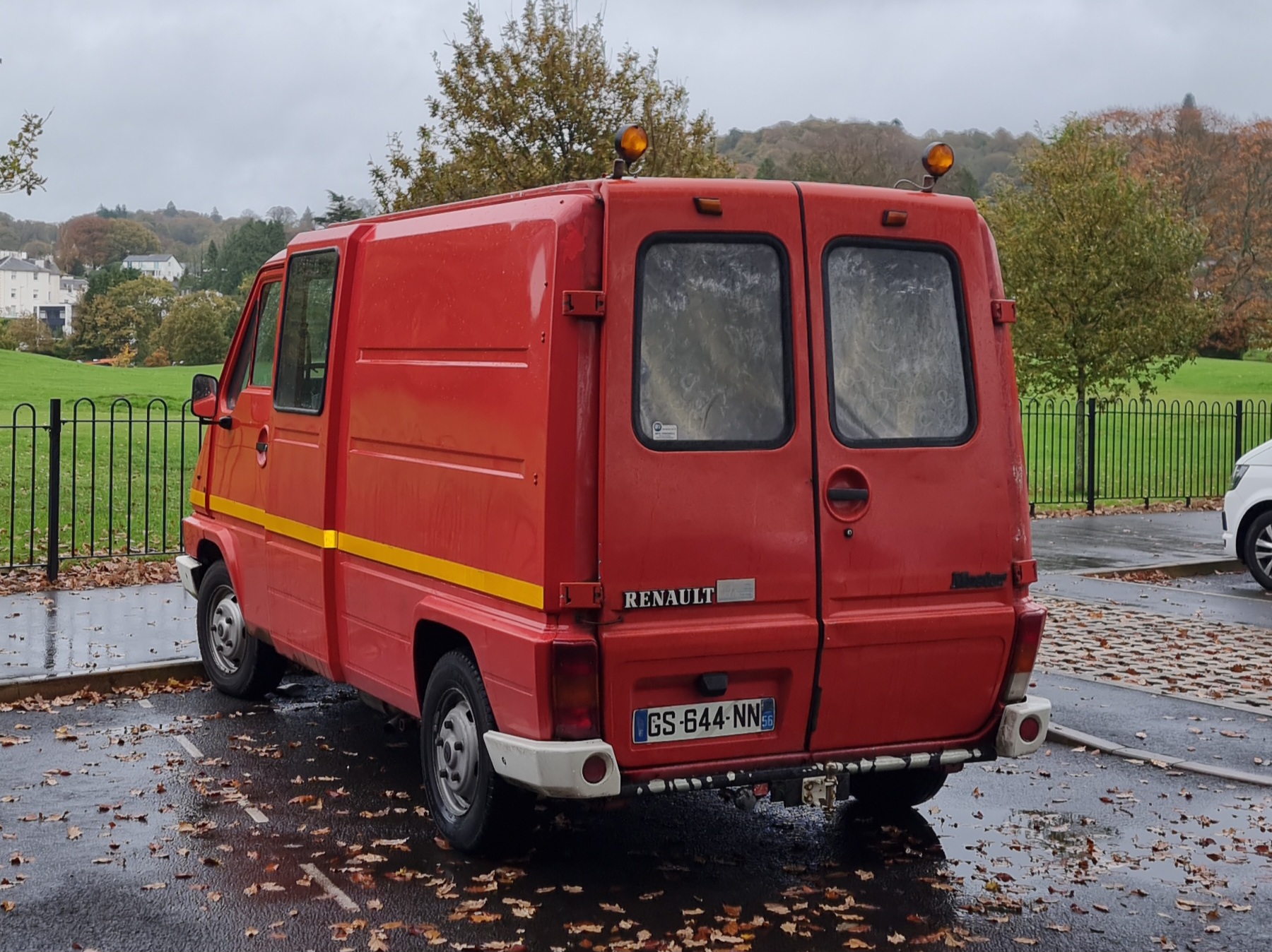 GS-644-NN, Renault Master 1st gen Van (T/P), 1980–1997