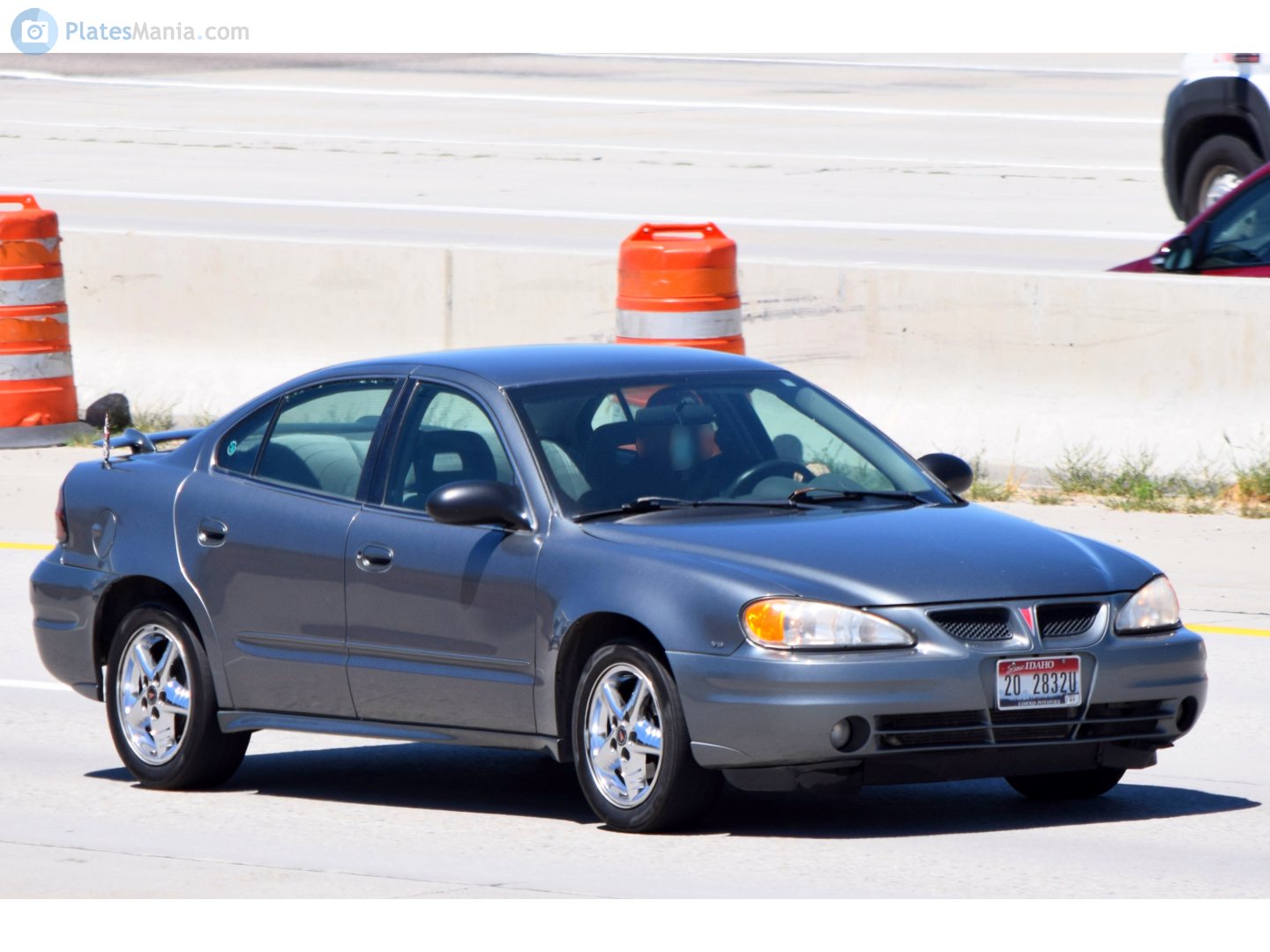 2O 2832U, Pontiac Grand Am 5th gen 4-door Sedan (GMX310), 1998–2005