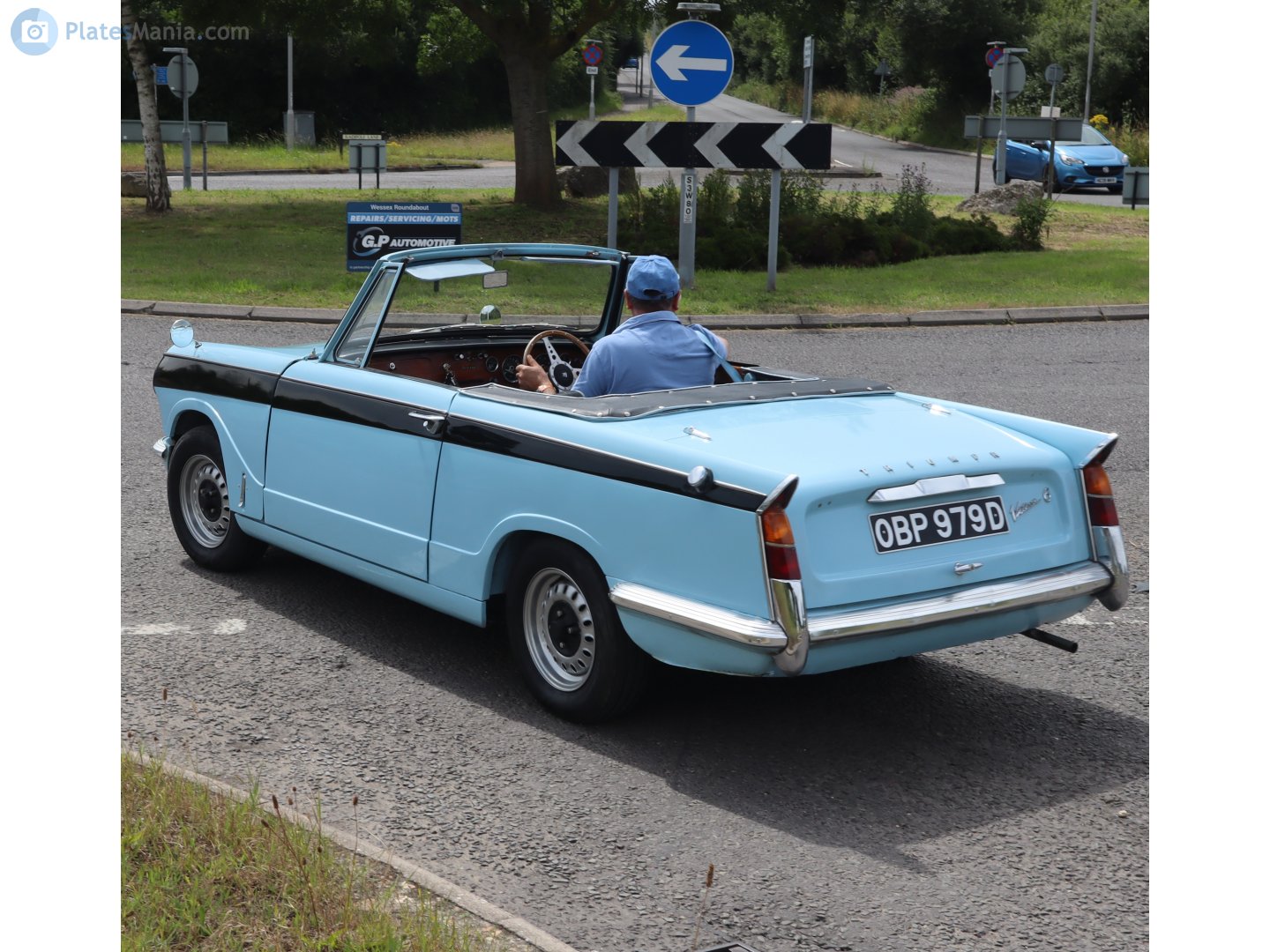 OBP979D, Triumph Vitesse 
