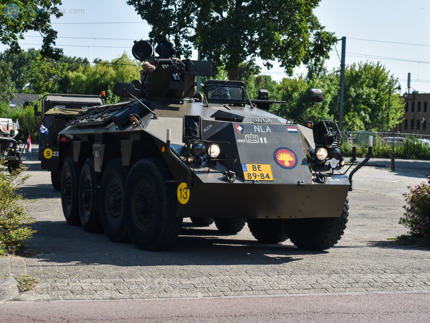 BE-89-84, DAF YP-408 