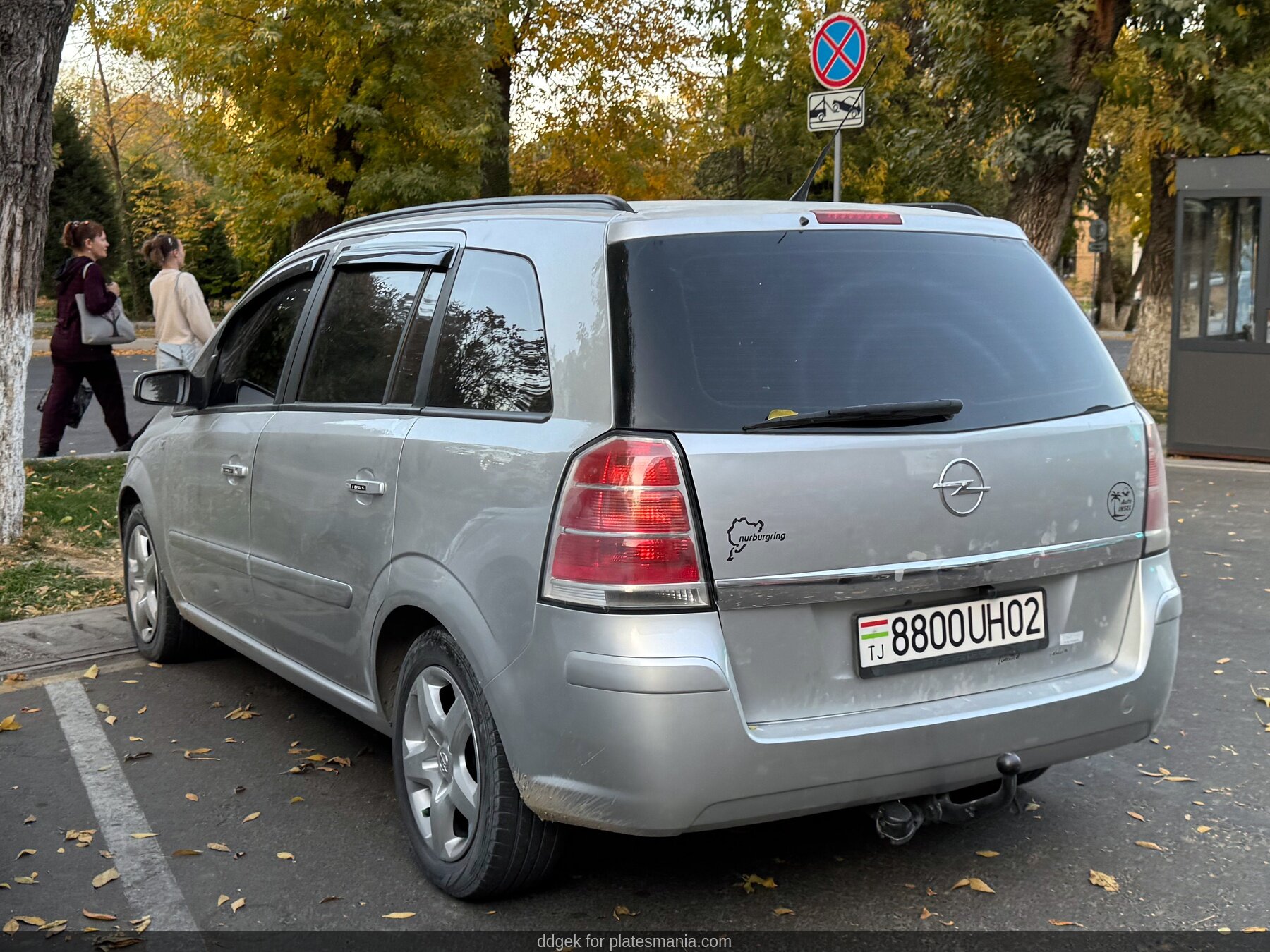 8800UH02, Opel Zafira 2nd gen (Family) (B; A05), 2005–2014