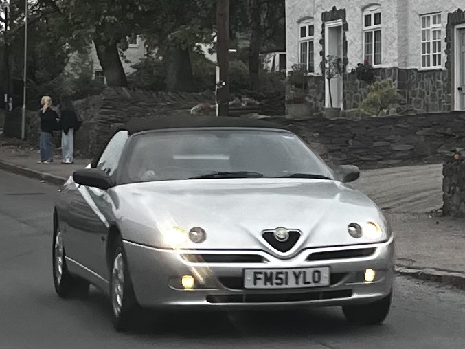 FM51YLO, Alfa Romeo Spider 5th gen (916), 1995–2004