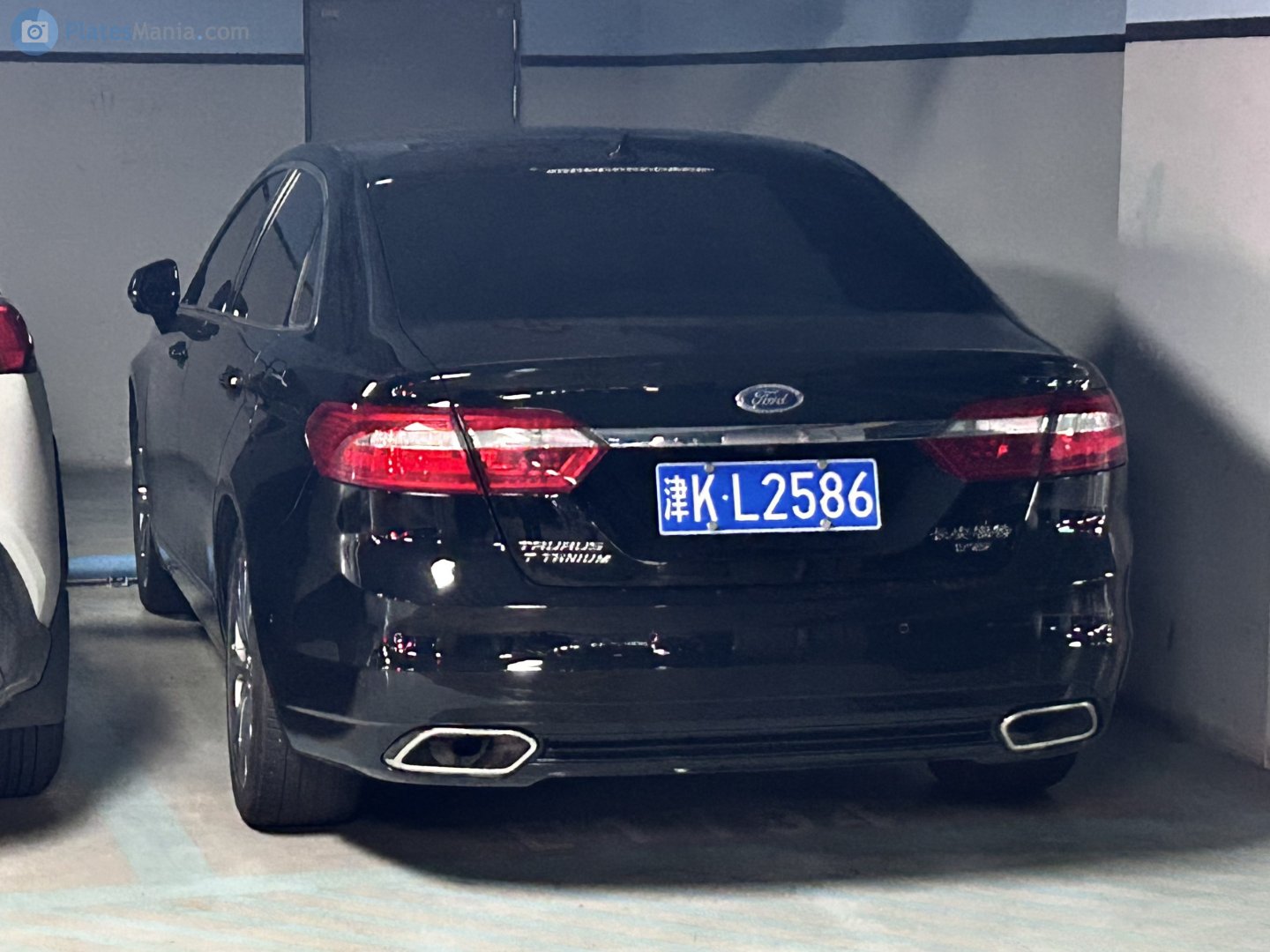 津K·L2586, Ford Taurus 7th gen (D568; CN-market), 2015–2019