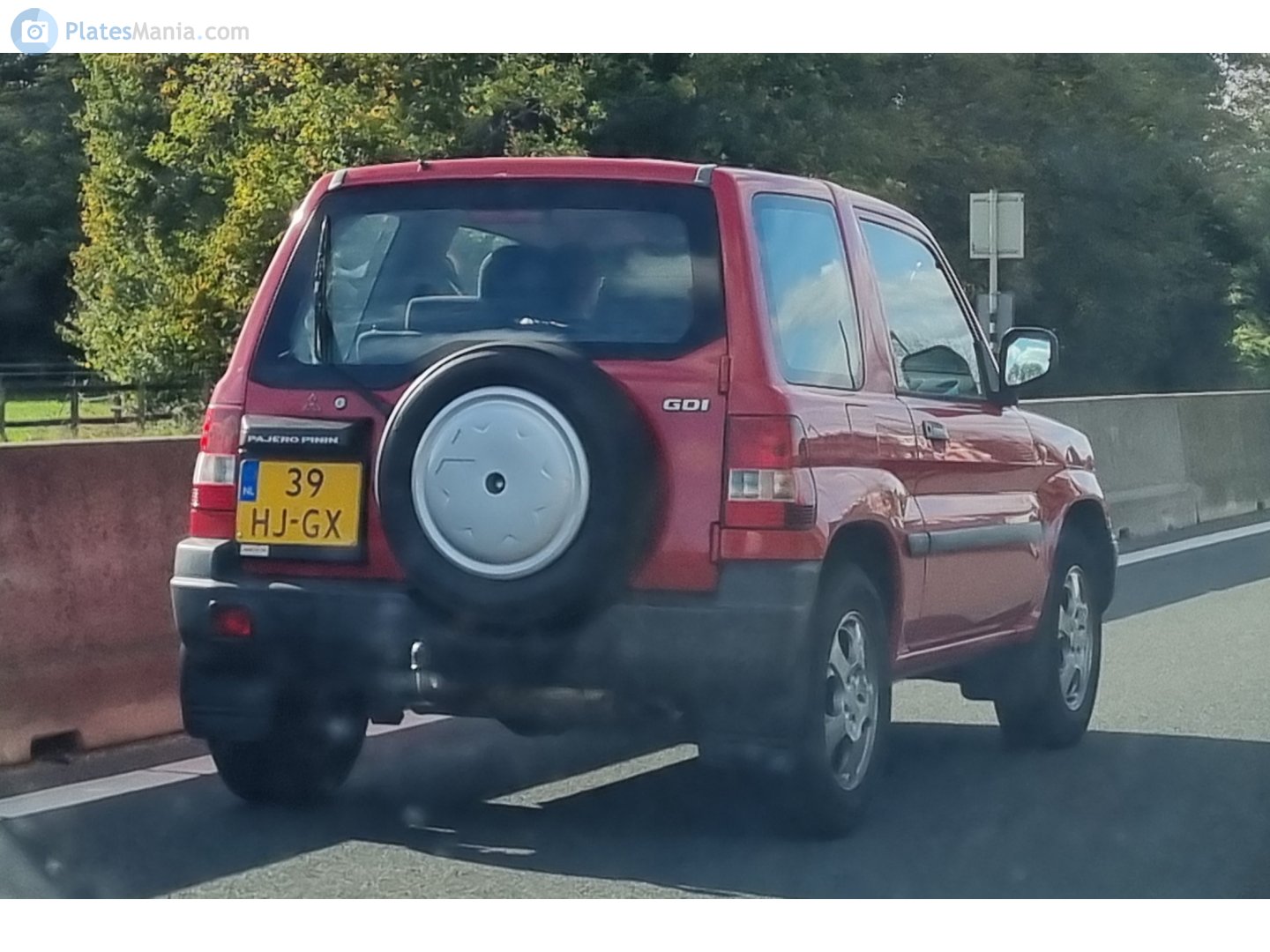 39-HJ-GX, Mitsubishi Pajero Pinin 1st gen 3-door SUV (H7), 1998–2005