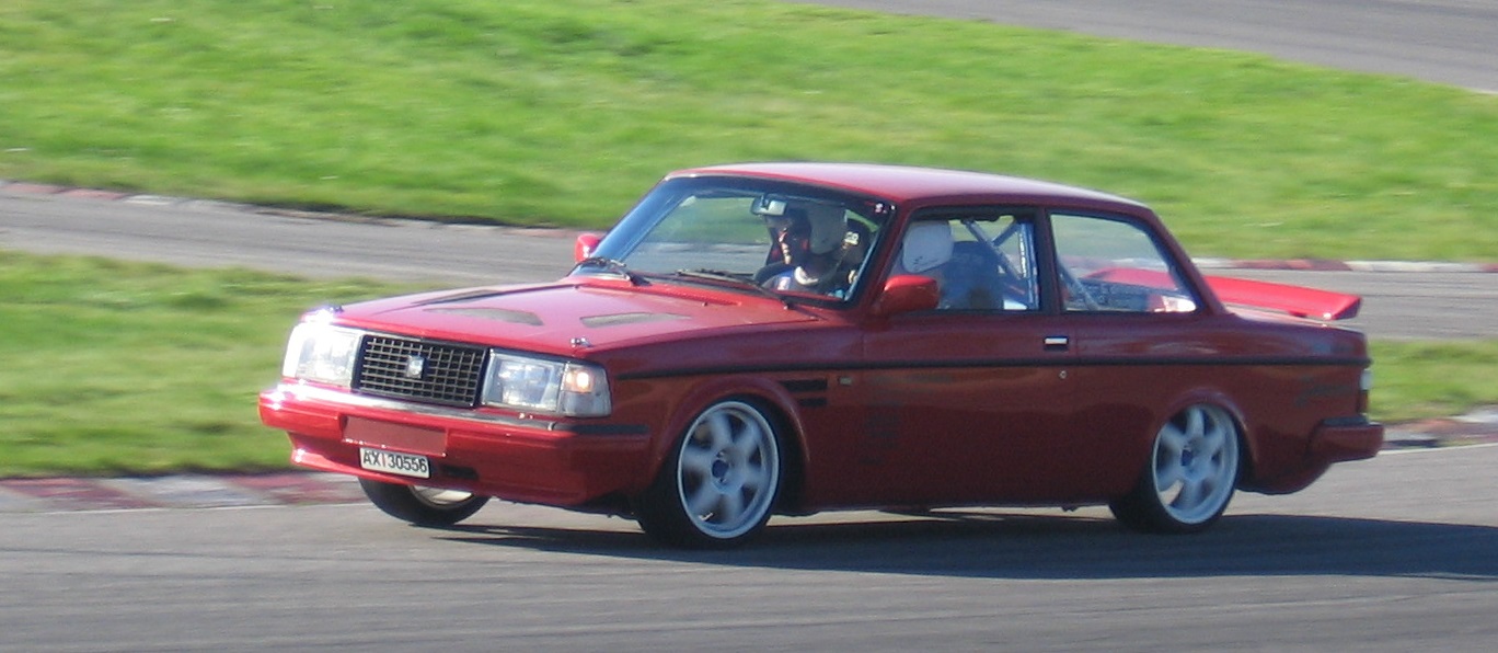 AX 30556, Volvo 240-Series 1st gen 2-door Sedan (242), facelift, 1978–1984