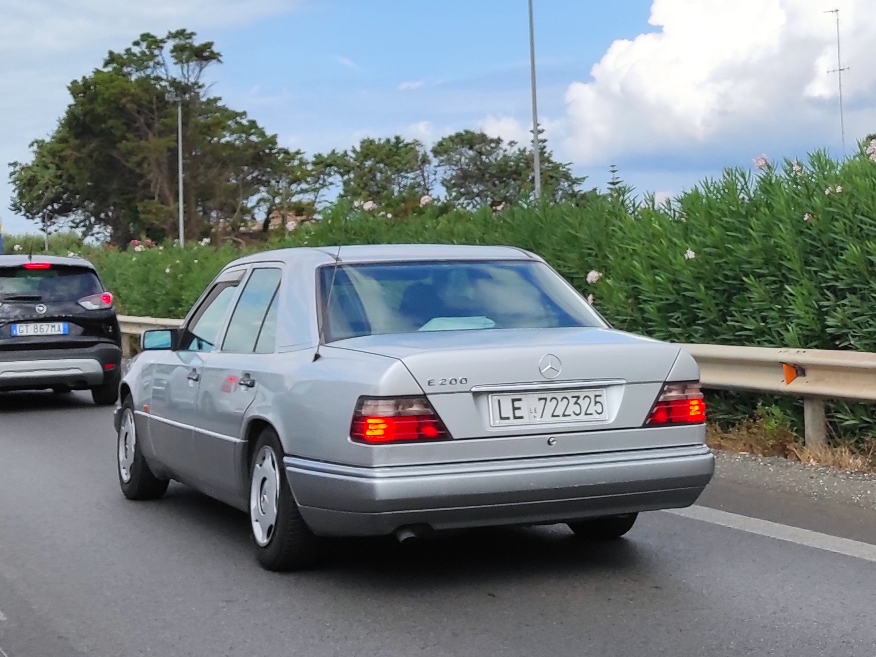 LE 722325, Mercedes-Benz E-Klasse 1st gen Sedan (W124), 1984­–1995