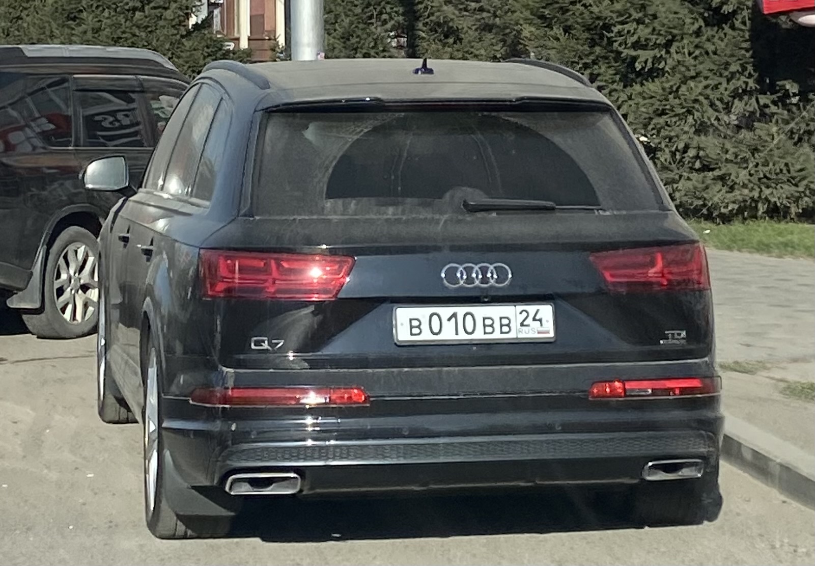в 010 вв 24, Audi Q7 2nd gen (4MB), 2015–2019