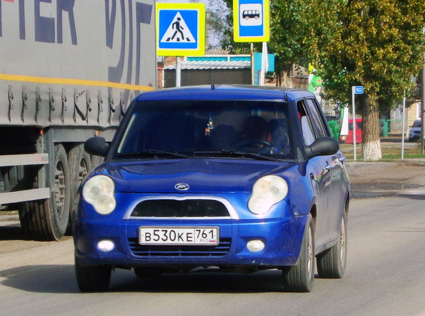 в 530 ке 761, Lifan Smily 1st gen (320), 2011–2014