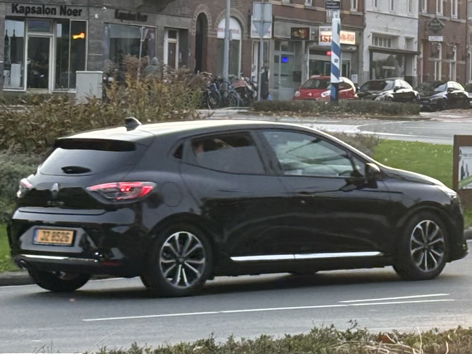 JZ 8526, Renault Clio 5th gen (BJA), facelift, 2023–