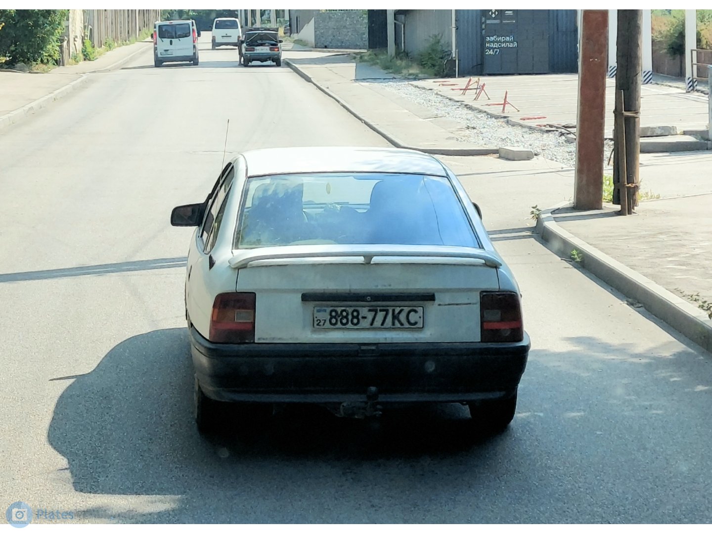 27 888-77 KC, Opel Vectra 1st gen Sedan (A; J89), 1988–1995
