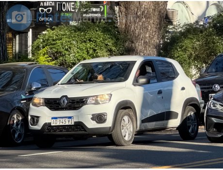 AD 945 YI, Renault Kwid
