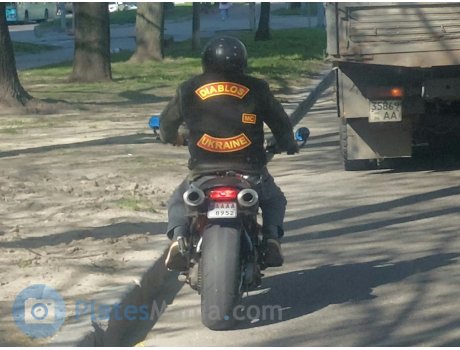 AA 8952 AA, Ducati Monster