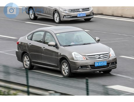 京K·AV392, Nissan Sylphy