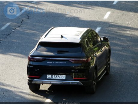 01 R 737 FB, BYD Song