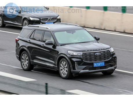 京K·04711, Ford Explorer