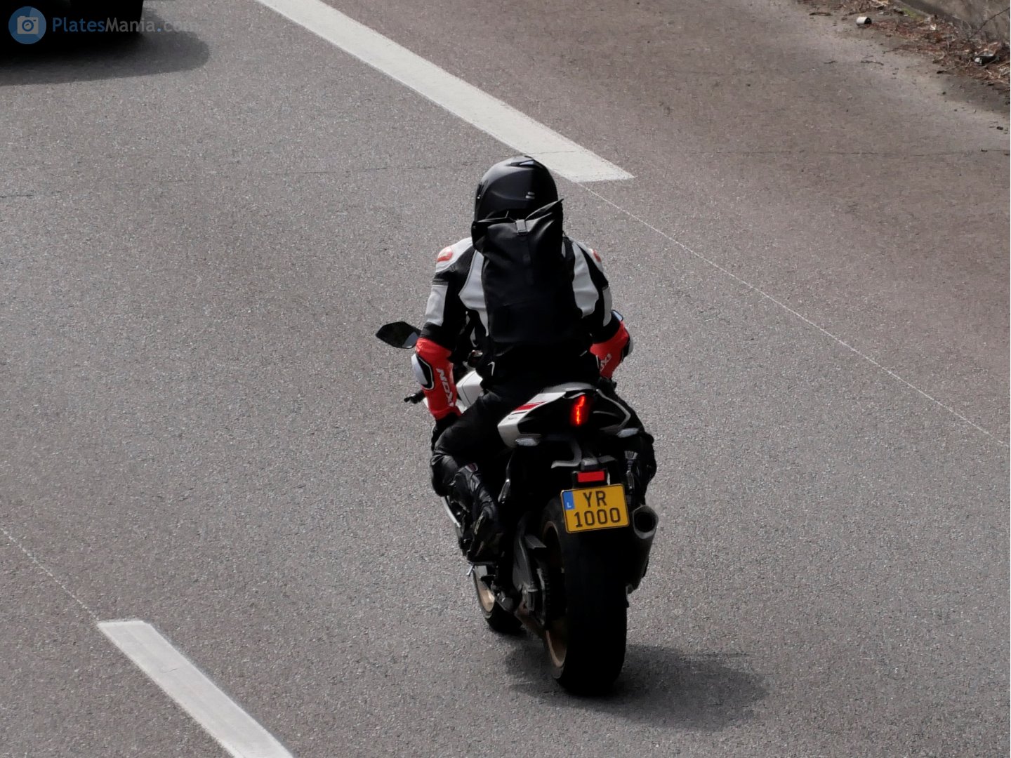 YR 1000, Yamaha YZF 7th gen R1, 2015–2024