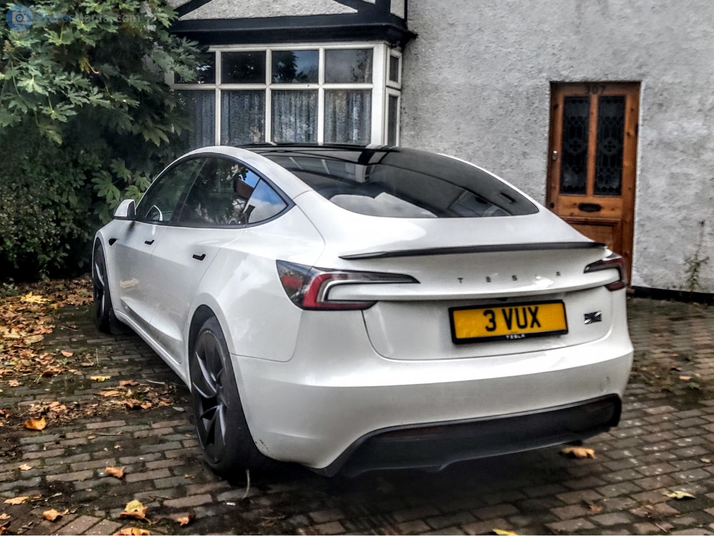 3VUX, Tesla Model 3 1st gen (5YJ3), facelift, 2023–