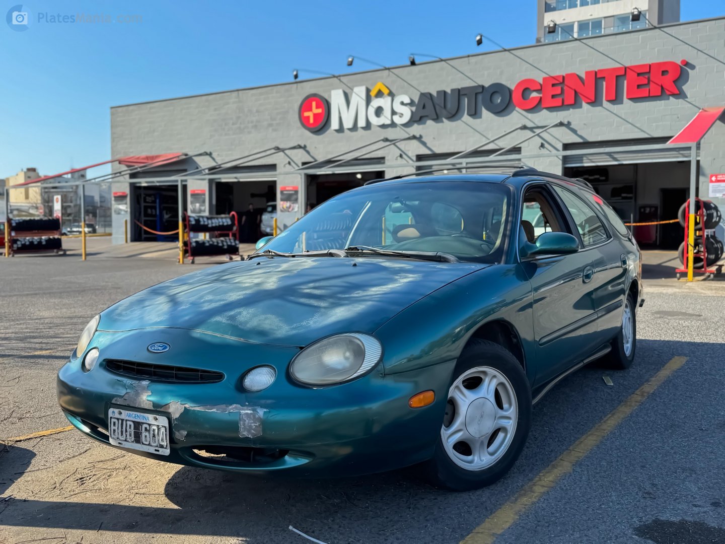 BUD 604, Ford Taurus 3rd gen Station Wagon (DN101), 1995–1999