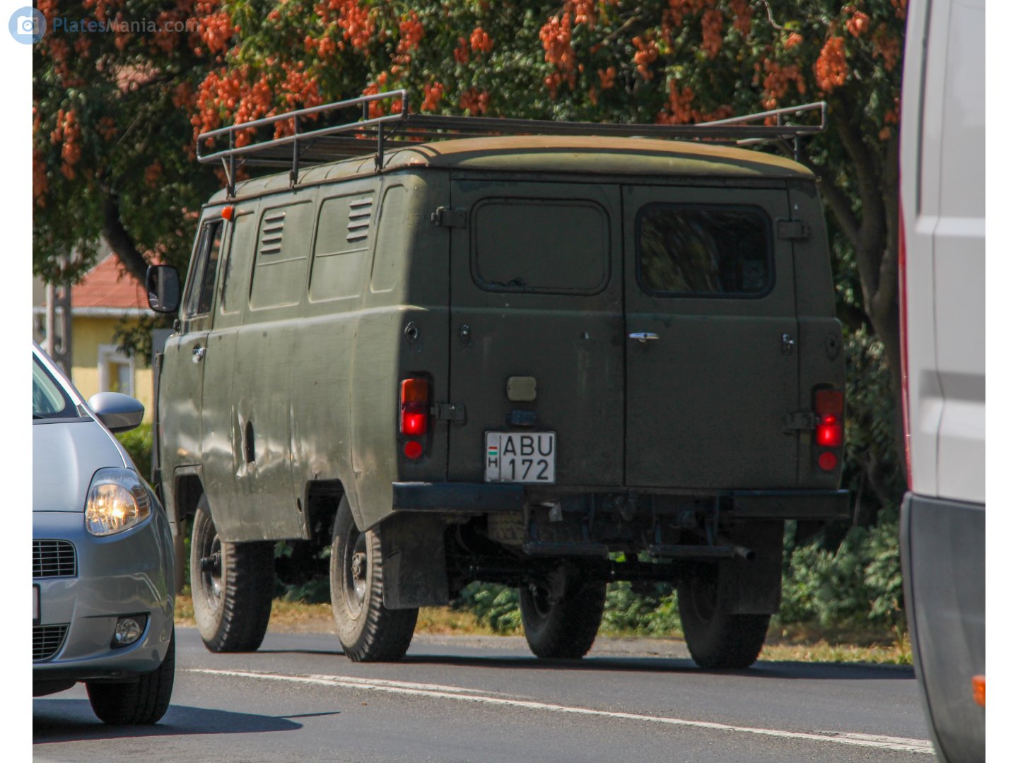 ABU-172, UAZ 452 452/3741 All-metal Van, 1965–