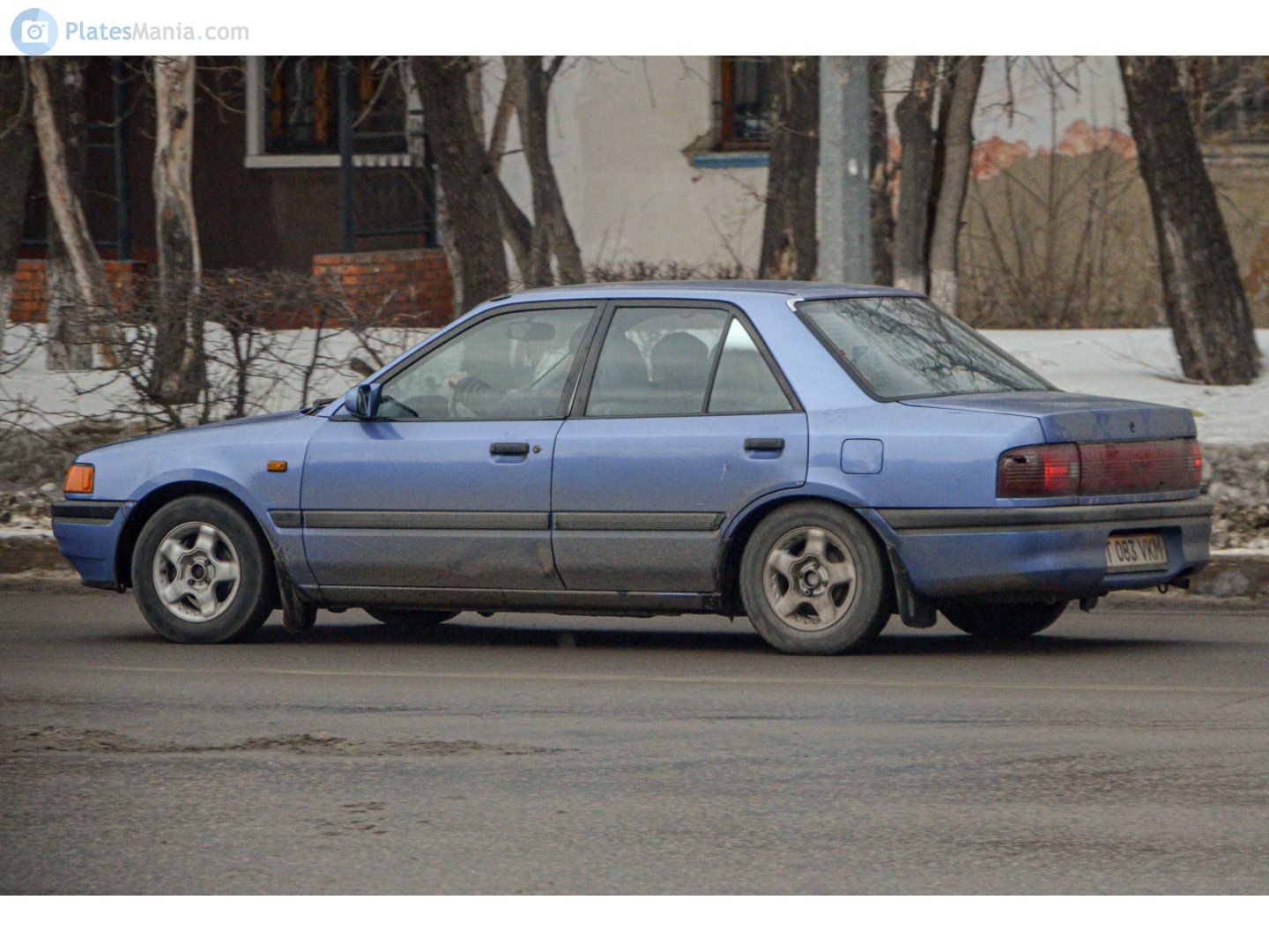 T 083 VKM, Mazda 323 4th gen Sedan (BG), 1989–1994