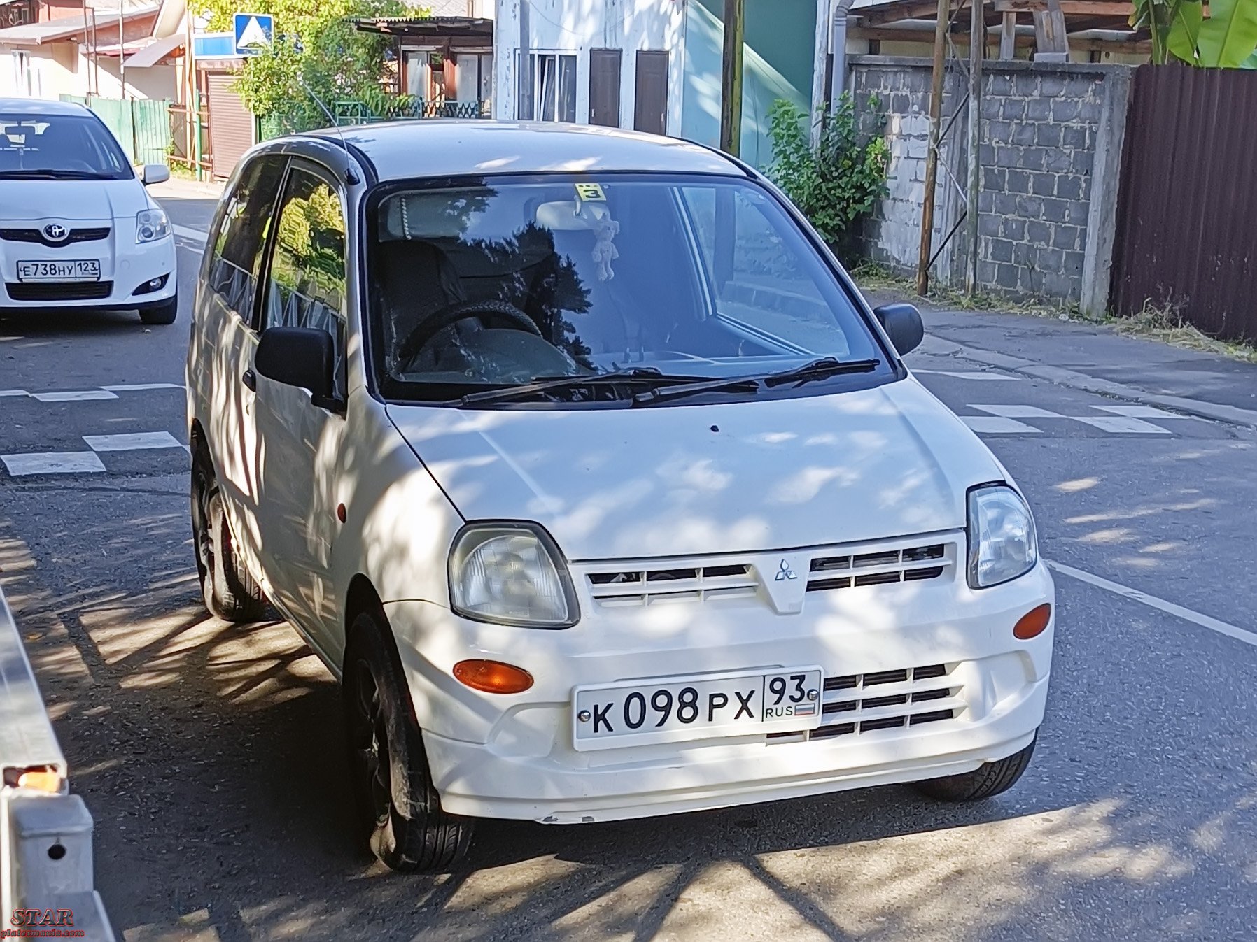 к 098 рх 93, Mitsubishi Minica 8th gen 3-door Hatch (H42/H47), 1998–2011