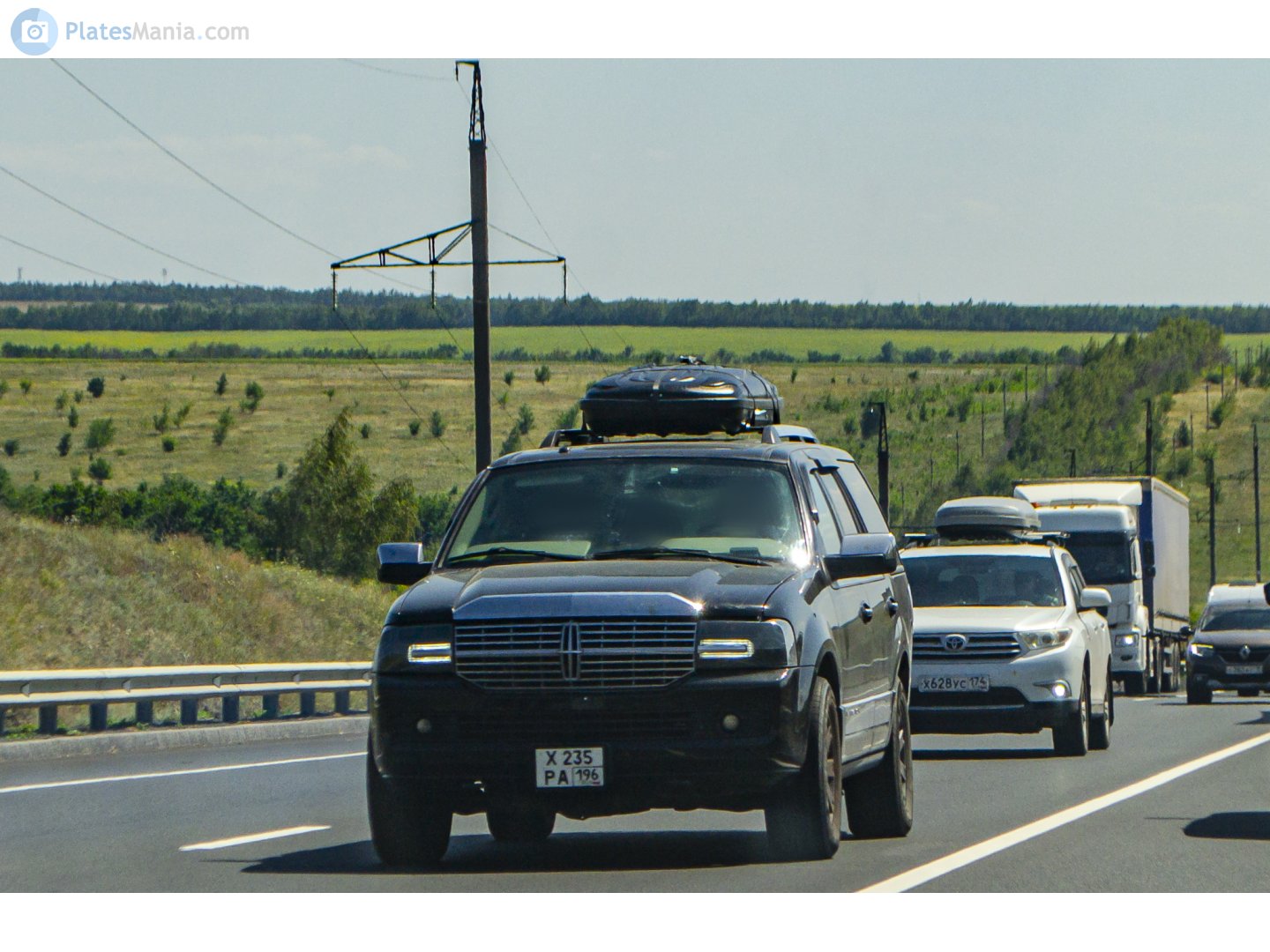 х 235 ра 196, Lincoln Navigator 3rd gen (U326), 2006–2014