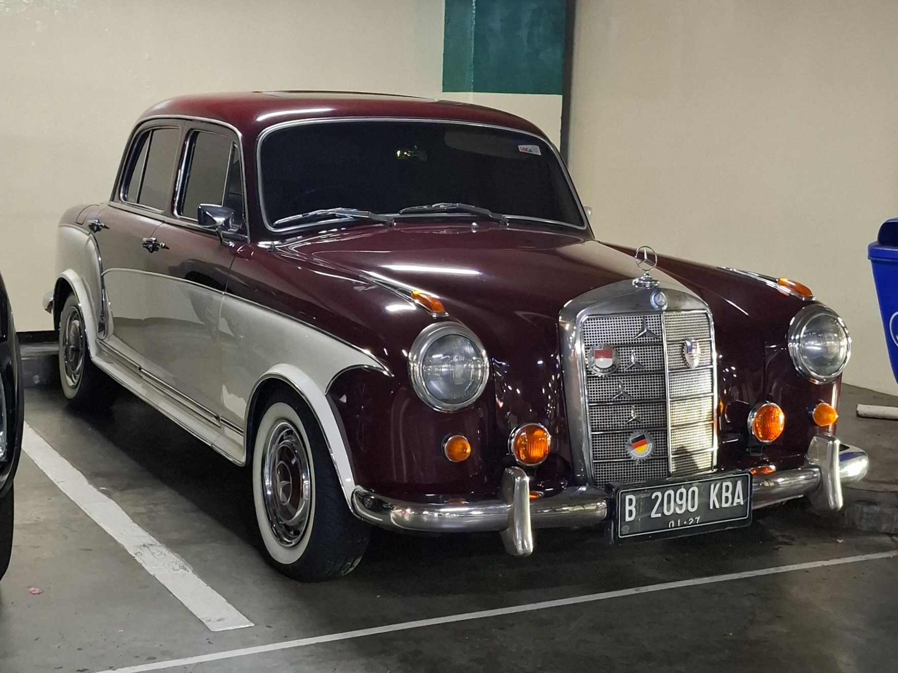 B 2090 KBA, Mercedes-Benz Type 219/220 220S Sedan (W180 II), 1956–1959