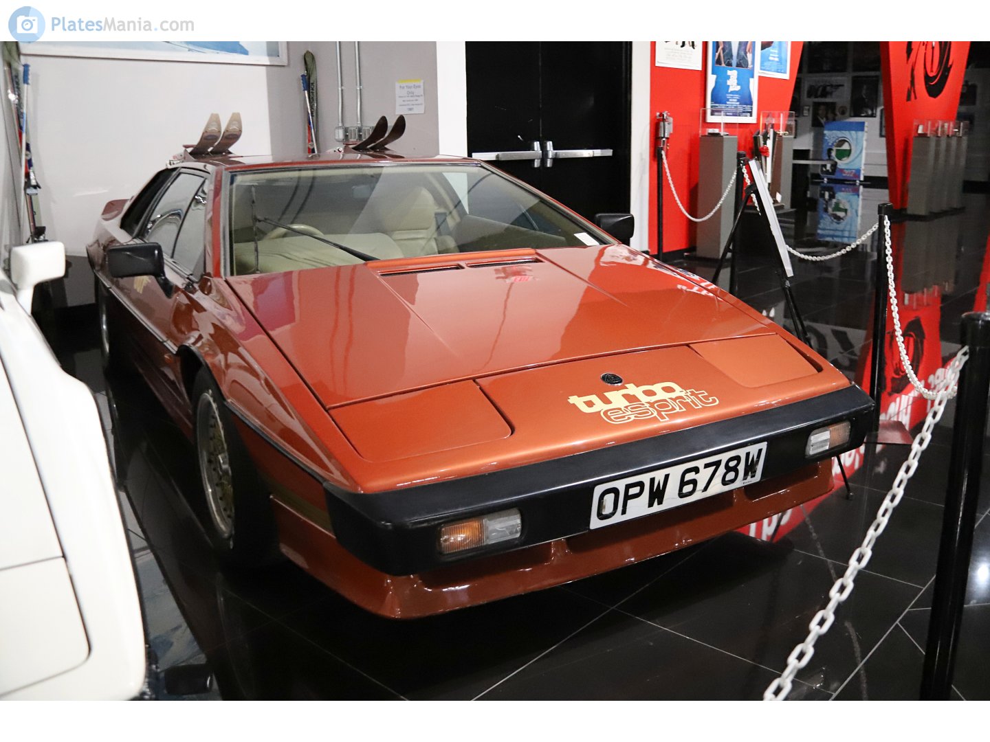 OPW678W, Lotus Esprit 
