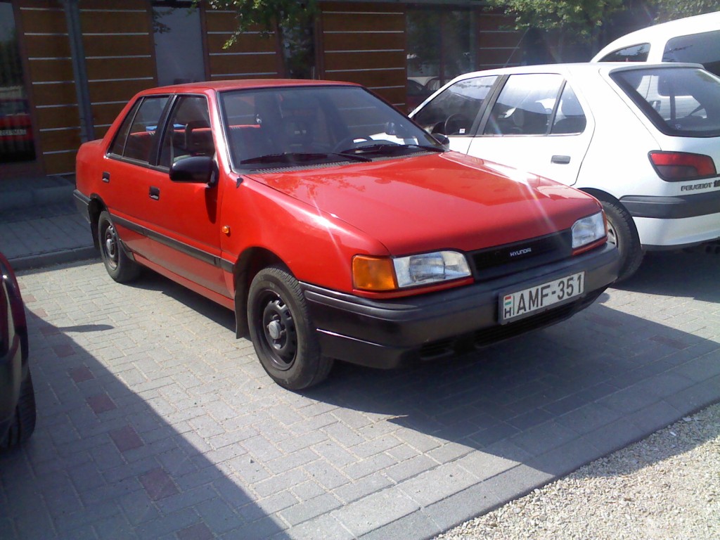 AMF-351, Hyundai Pony 4th gen Sedan (X2; EU-market), 1989–1991