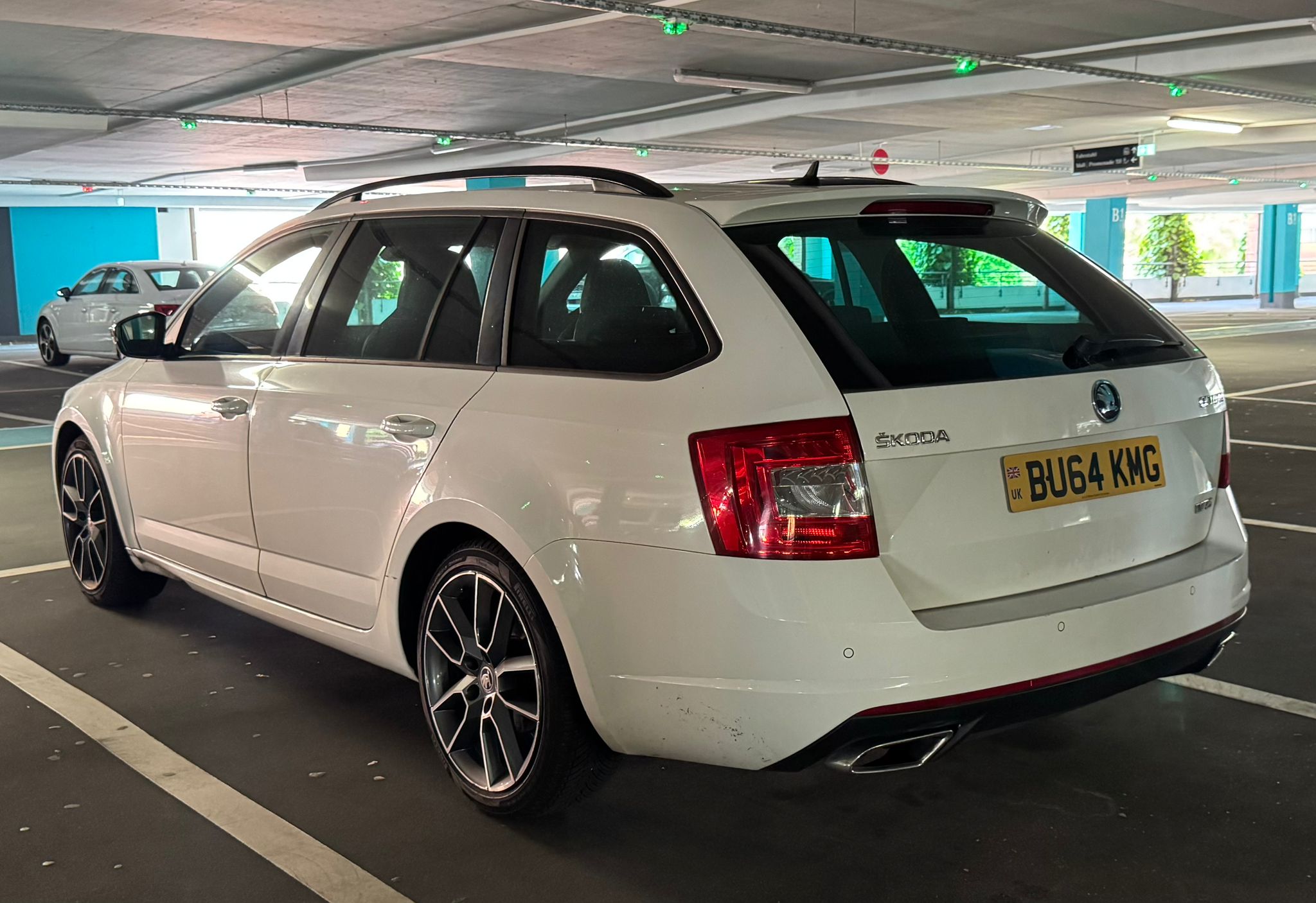 BU64KMG, Skoda Octavia 3rd gen Combi (A7/5E5), 2013–2017