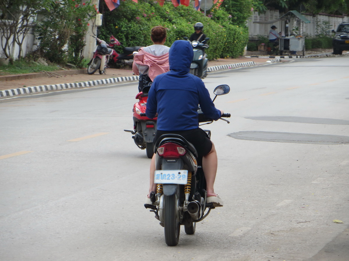 ສທ23-29, Honda Wave 