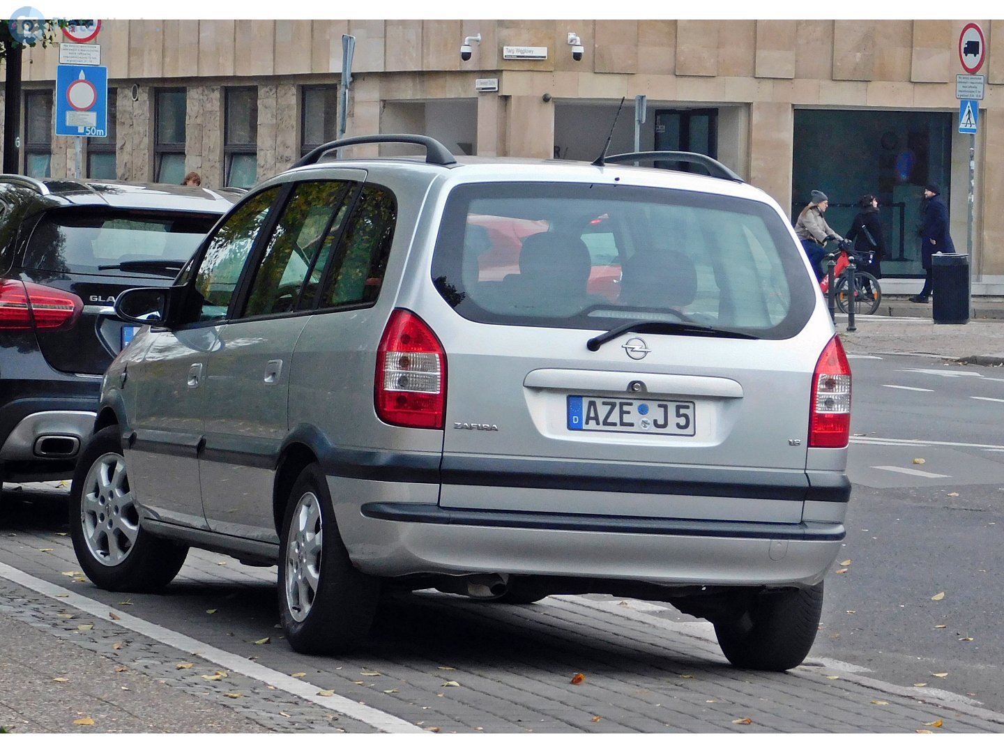 AZE J 5, Opel Zafira 1st gen (A; T98), 1999–2005