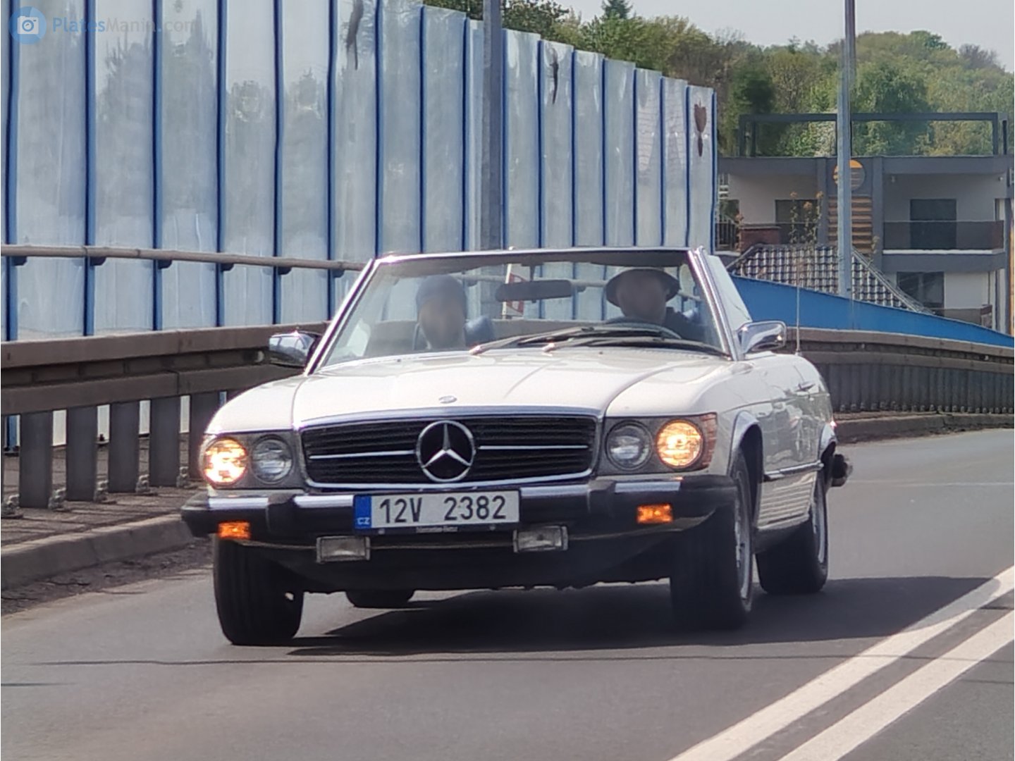 12V 2382, Mercedes-Benz SL-Klasse 3rd gen (R107), 1971–1989