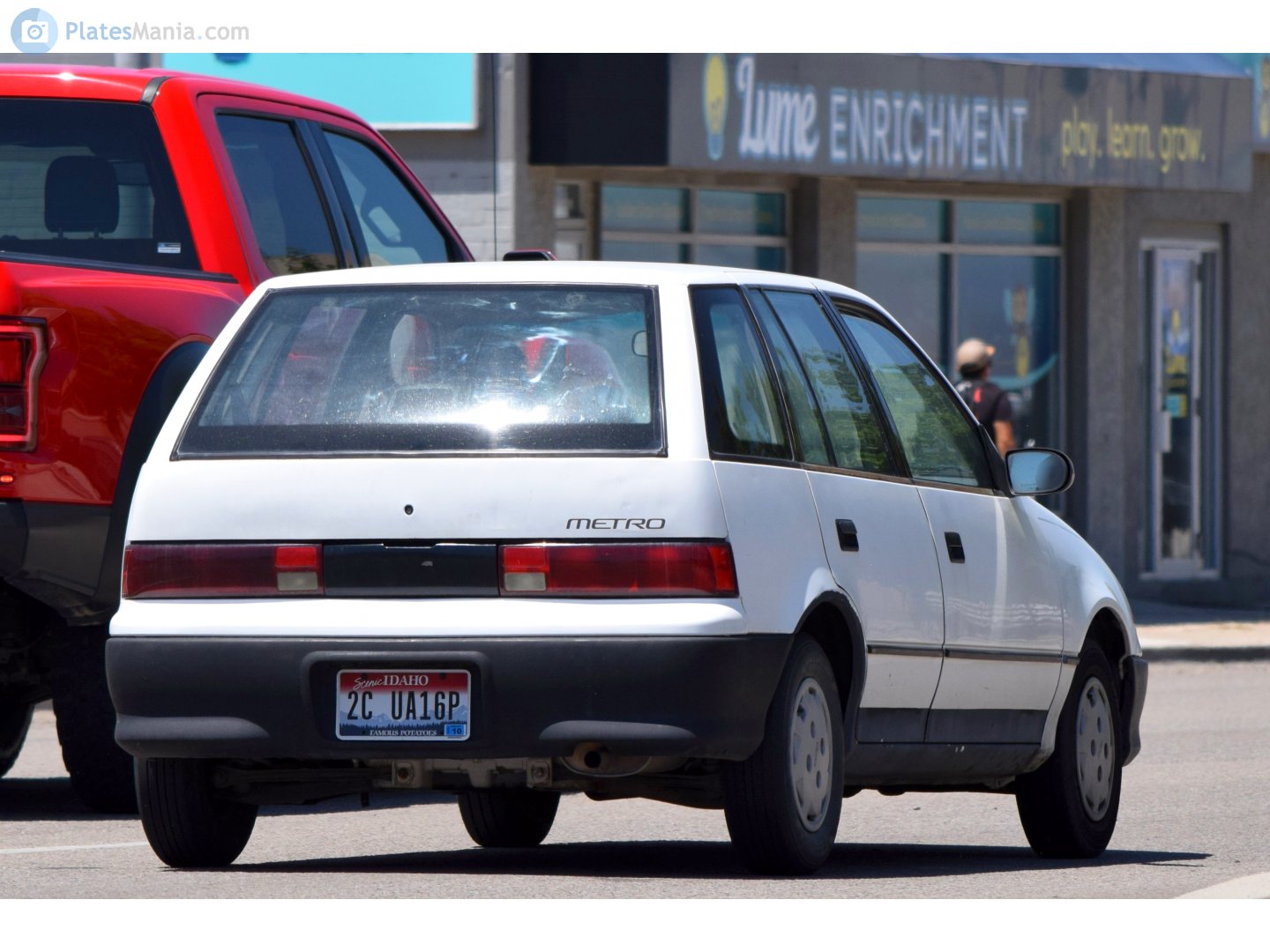 2C UA16P, Geo Metro 1st gen 5-door Hatch, 1989–1994