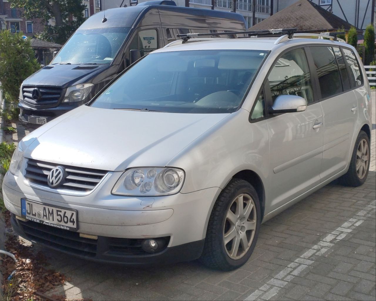 JL AM 564, Volkswagen Touran 1st gen (1T1), 2003–2006