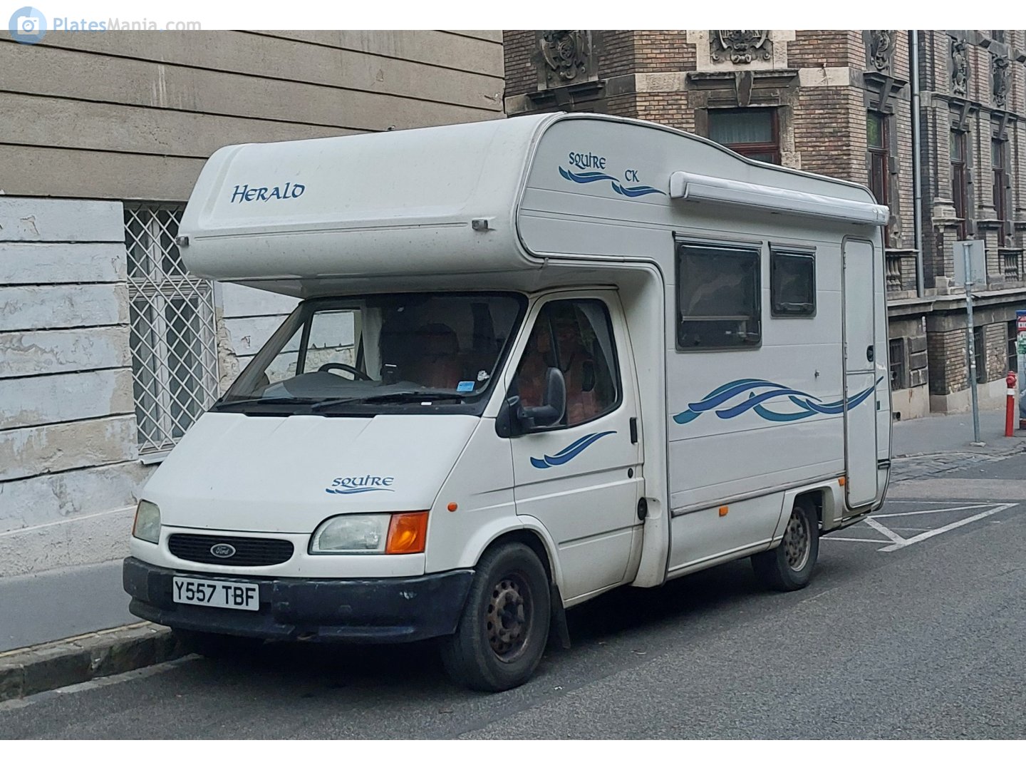 Y557TBF, Herald Squire 