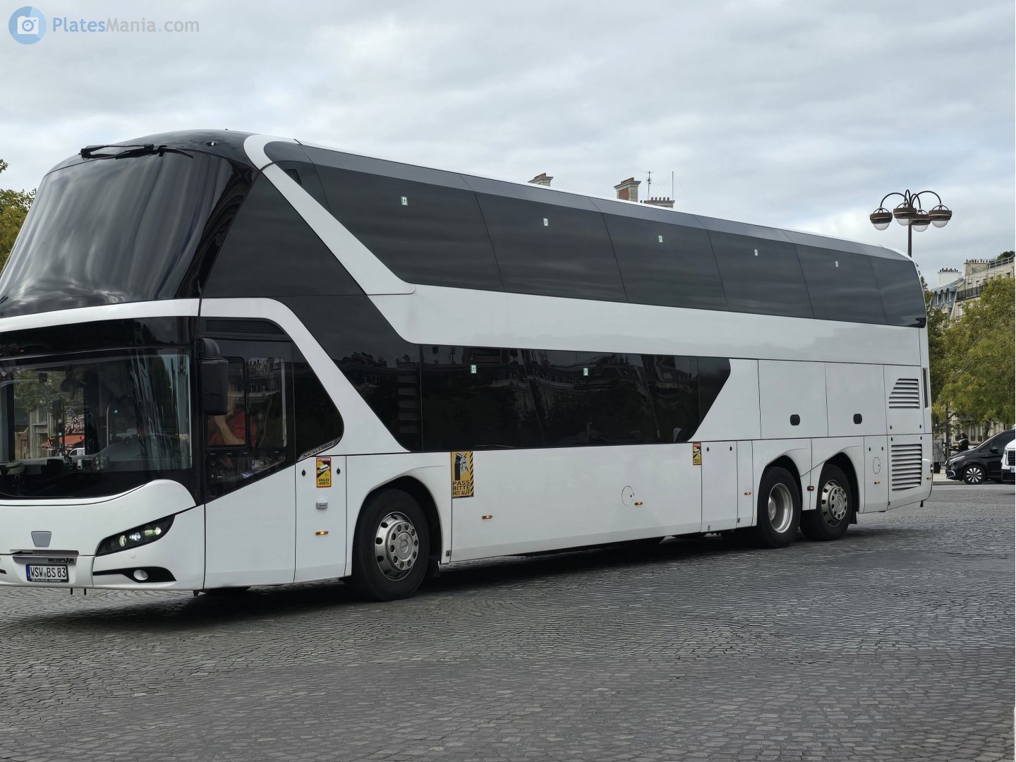 WSW VS 83, Neoplan Skyliner 