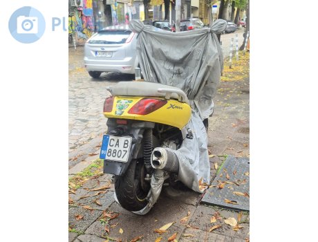 CA 8807 B, Yamaha XMAX