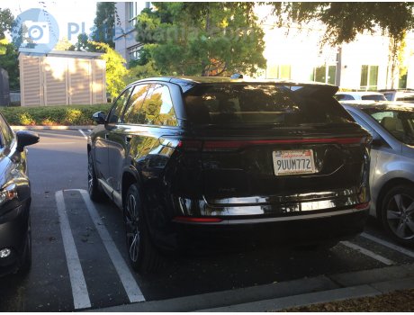 9UUM772, Jeep Wagoneer S