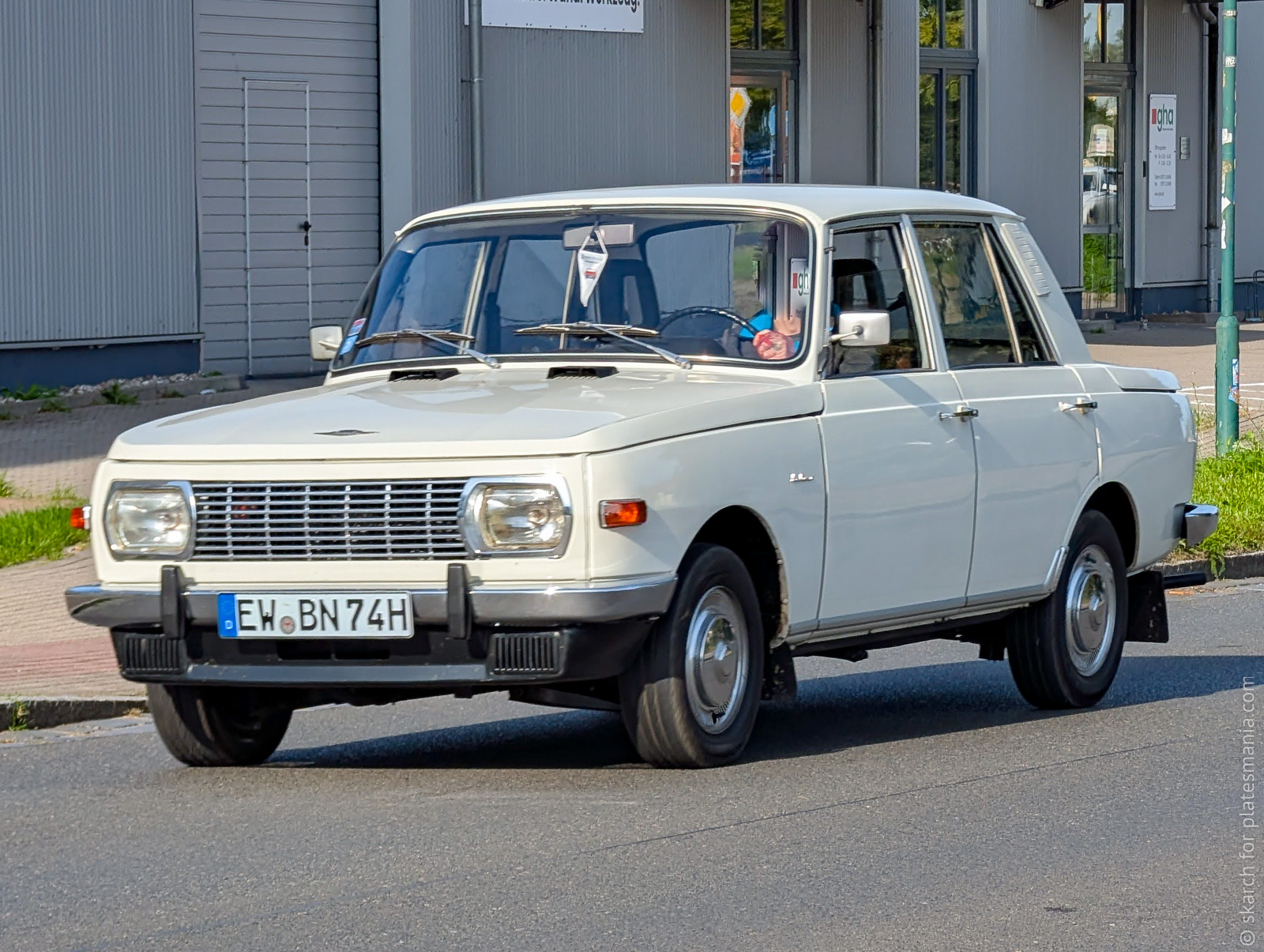 EW BN 74 H, Wartburg 353 Limousine, 1966–1985