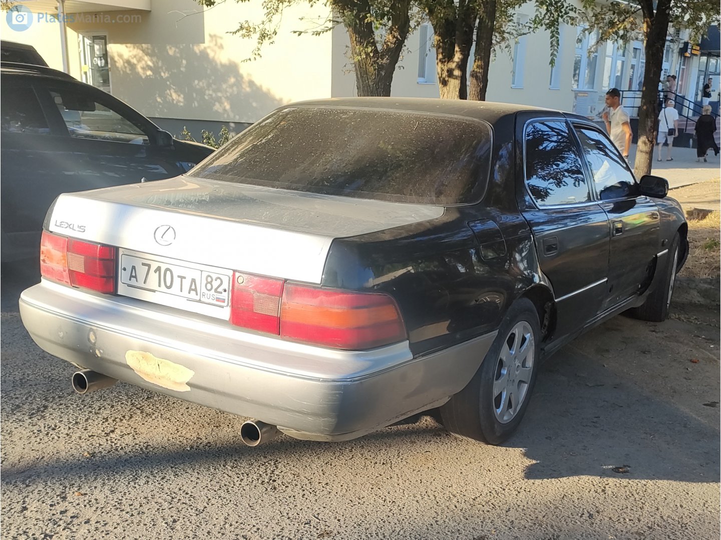 а 710 та 82, Lexus LS 1st gen (XF10), 1989–1994