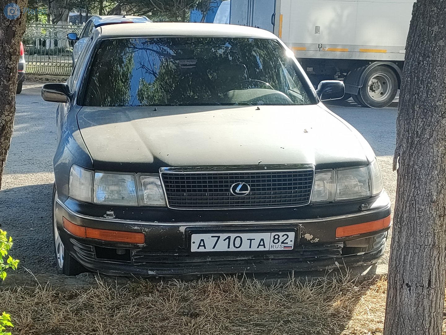 а 710 та 82, Lexus LS 1st gen (XF10), 1989–1994