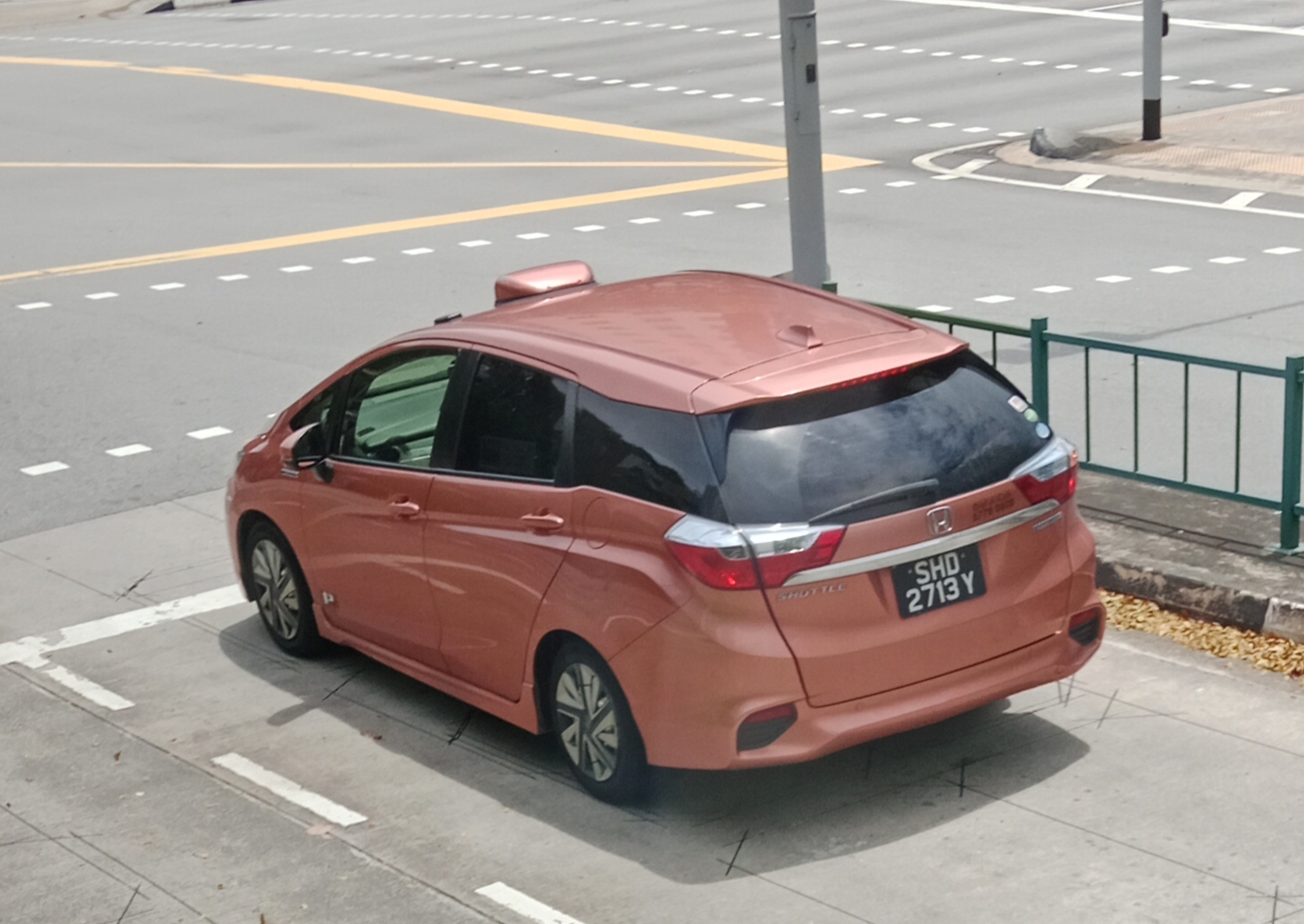 SHD 2713 Y, Honda Shuttle 