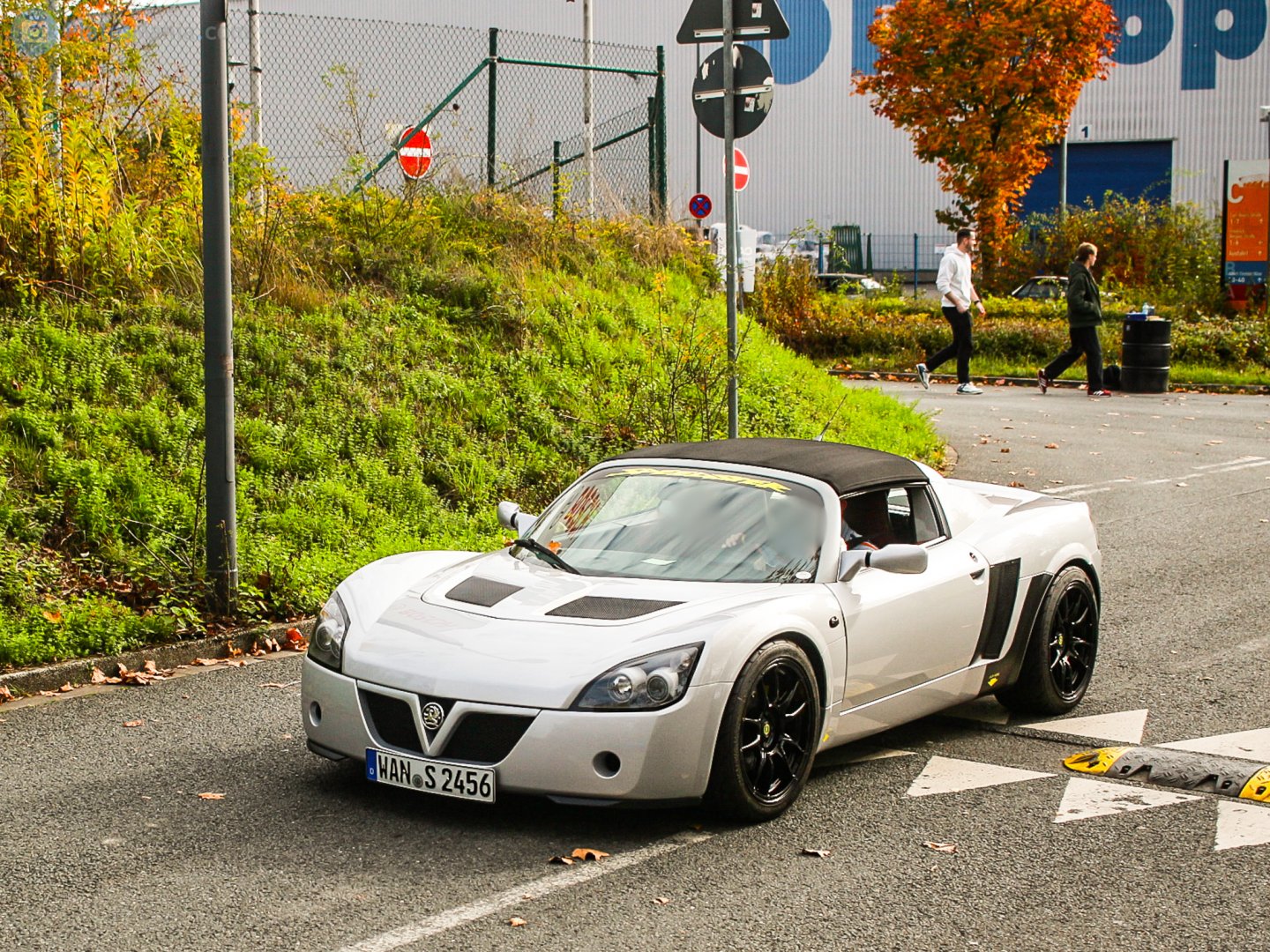 WAN S 2456, Opel Speedster 1st gen (E01), 2000–2005