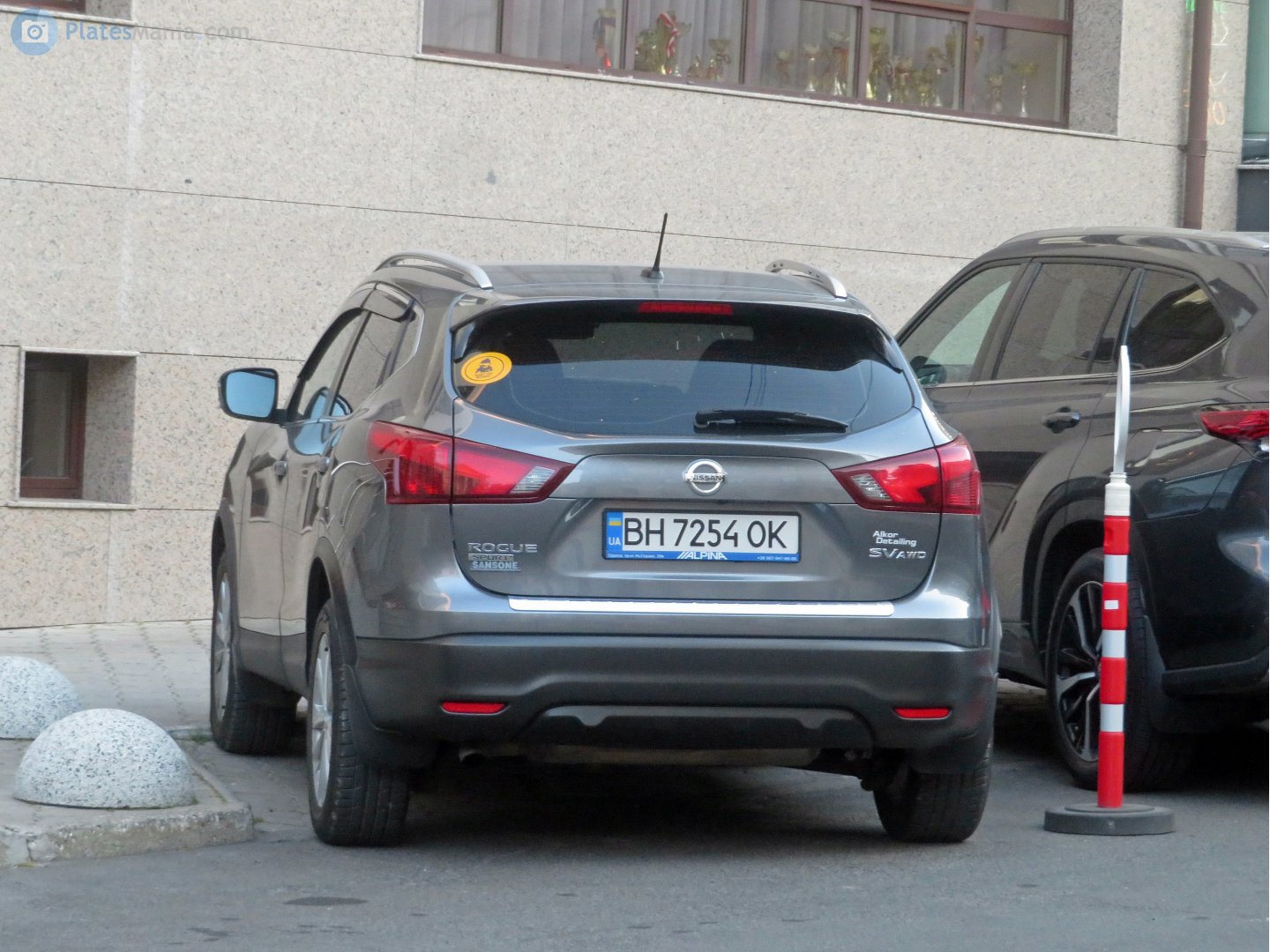 BH 7254 OK, Nissan Rogue Sport 1st gen (J11; US-market), 2017–2019