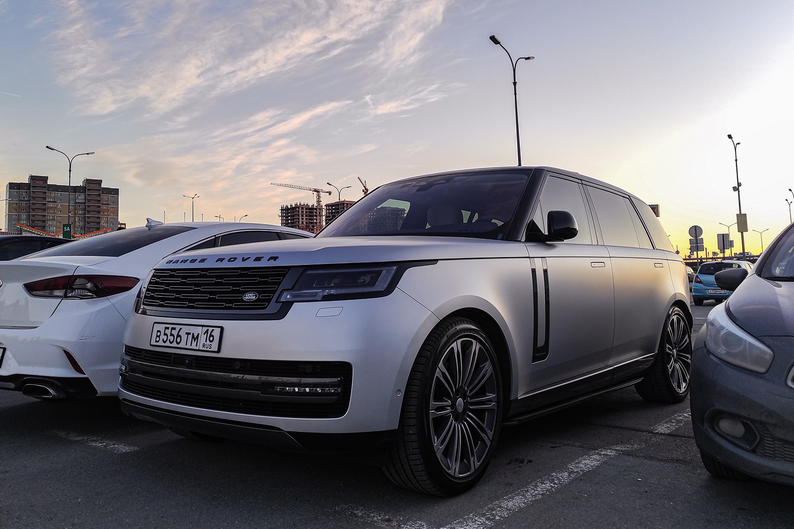 в 556 тм 16, Land Rover Range Rover 5th gen (L460), 2022–