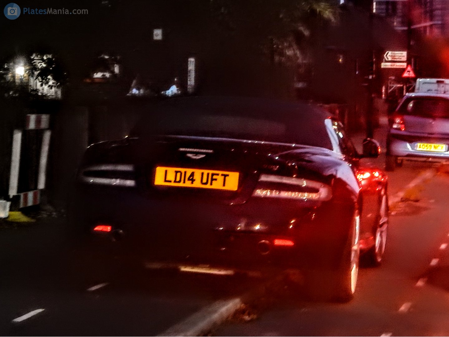 LD14UFT, Aston Martin DB9 Volante (VH300), facelift, 2012–2016