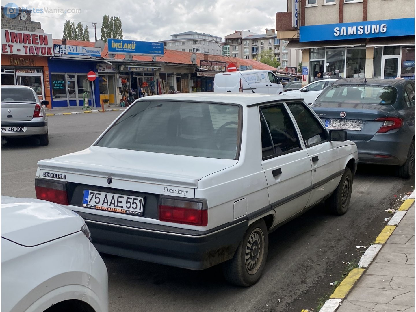 75 AAE 551, Renault 9 1st gen (L42), 1981–1989
