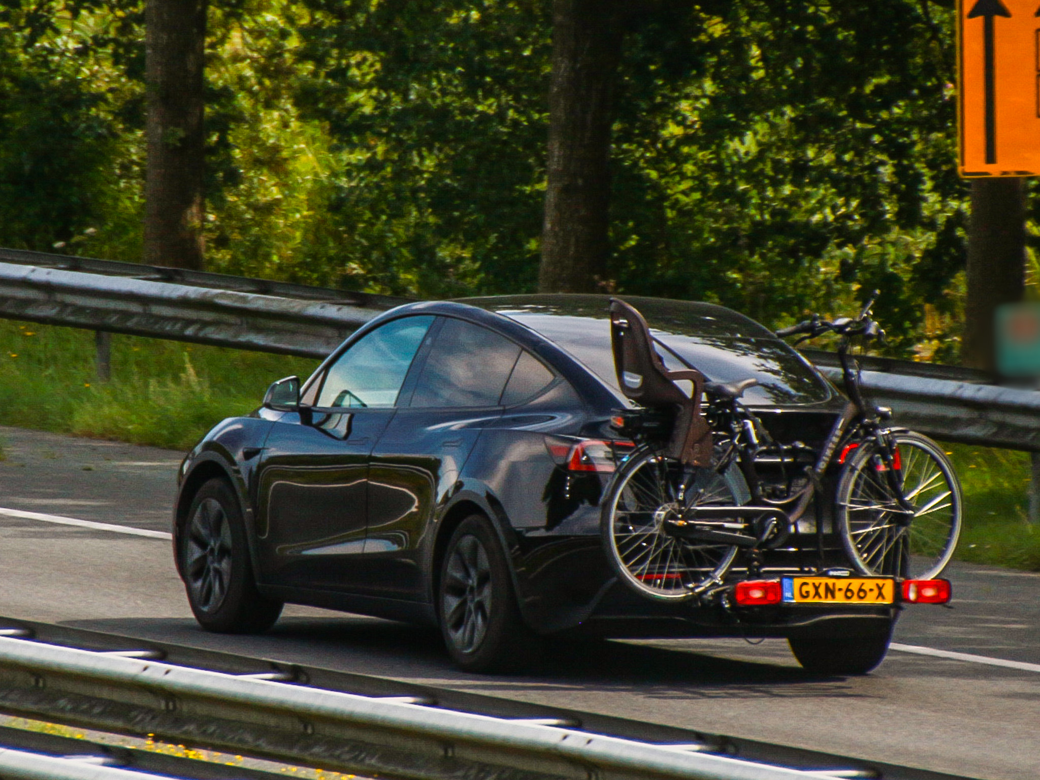 GXN-66-X, Tesla Model Y 1st gen (5YJY), 2020–2025